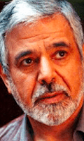 منوچهر احمدی
