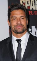 Manu Bennett